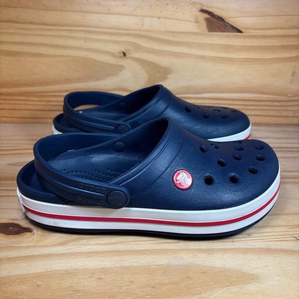Crocs Crocband Clogs Blue White Red Stripe Women's Size 6 Men's Size 4 Casual